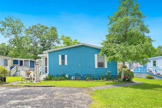 17 Crooked Island Cir, Murrells Inlet, SC 29576