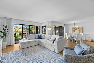 6710 Pelican Bay Blvd Unit 422, Naples, FL 34108