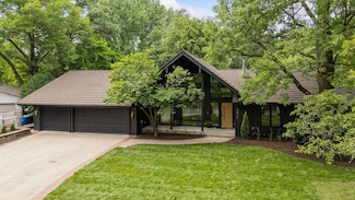 6608 Pawnee Rd, Edina, MN 55439