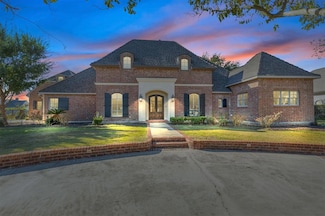 308 Oakley Dr, Sulphur, LA 70663