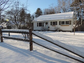 8 Pine St, Lanesborough, MA 01237