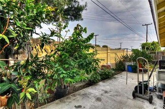 9510 Calendula Ave, Westminster, CA 92683