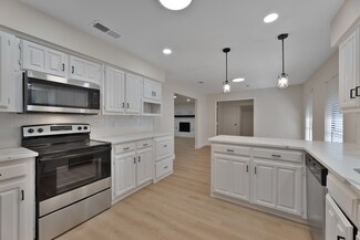 521 Headlee St, Denton, TX 76201