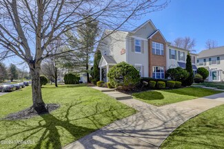 32 Oliver Ct Unit 1, Freehold, NJ 07728