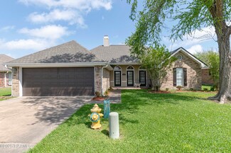 102 Gold Medal Dr, Lafayette, LA 70506