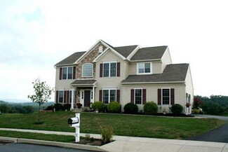 41 Sweetwater Ln, Wernersville, PA 19565