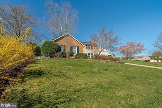 6306 Falling Brook Dr, Burke, VA 22015