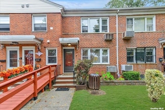 68-02 140th St Unit A, Flushing, NY 11367