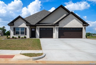 301 Plant View Dr, Moores Mill, AL 35759