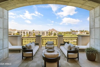 2 Biltmore Estate Unit 313, Phoenix, AZ 85016