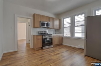 30 Nelson Place Unit 1L, Maplewood, NJ 07040