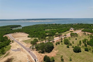 85 S Crescent Dr, Preston, TX 75076
