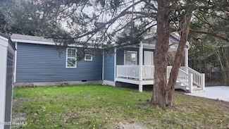 124 Zacchaeus Ave, Newport, NC 28570