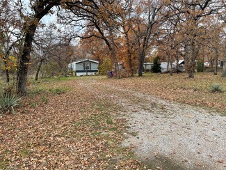 213 Turpin Dr, Azle, TX 76020