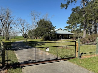 1921 Pine Park Rd, Cairo, GA 39828