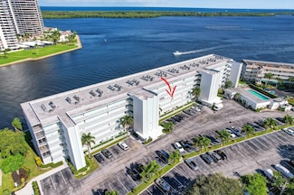36 Yacht Dr Unit 307, North Palm Beach, FL 33408