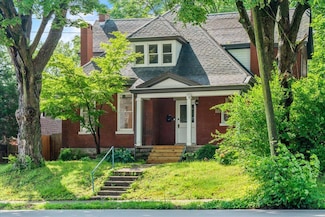 618 N Broadway, Lexington, KY 40508