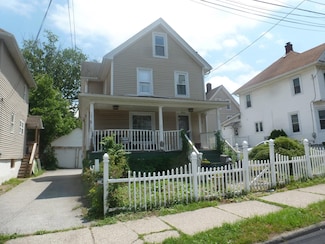 80 Beattie Ave, Middletown, NY 10940