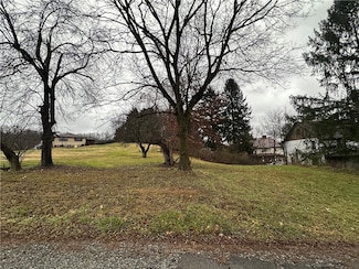 112-114 Daisy St, Sewickley Township, PA 15083