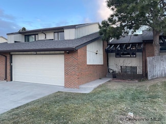 215 Lakeshore Dr, Cheyenne, WY 82009