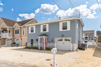 19 Mitzie Ln, Manahawkin, NJ 08050