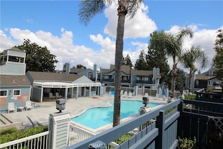 7312 Quill Dr Unit 13, Downey, CA 90242