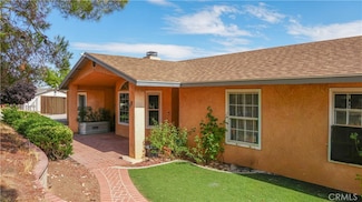 16725 Mission St, Hesperia, CA 92345