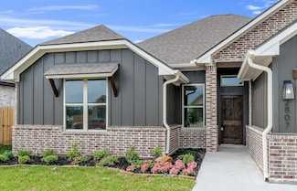 2813 Spector Dr, Bryan, TX 77808