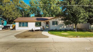 1322 E Phillips St, Emmett, ID 83617