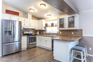 2120 E Bluefield Ave Unit 127, Phoenix, AZ 85022