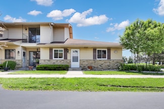 7140 Mariner Dr Unit 203, Mount Pleasant, WI 53406