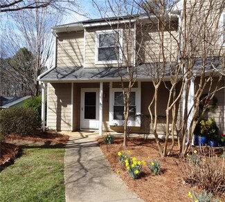 830 Sardis Cove Dr, Charlotte, NC 28270