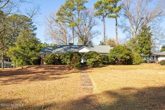 404 W Main St, Clinton, NC 28328