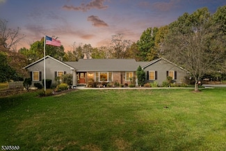 5 Alice Ct, Blairstown, NJ 07825