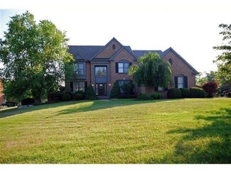 8124 Wycliffe Dr, Cincinnati, OH 45244