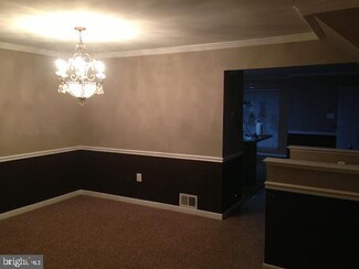 8292 Humphrey Ln, Manassas, VA 20109