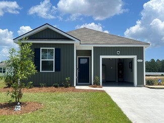 425 Flank St, Myrtle Beach, SC 29588