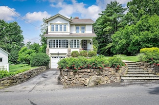 80 Grove St, Harrison, NY 10528
