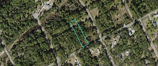 2555 Oak St, Carrabelle, FL 32322