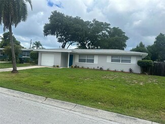 1314 Stratford Dr, Clearwater, FL 33756