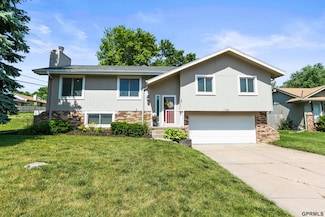 1138 Michelle Pkwy, Papillion, NE 68046