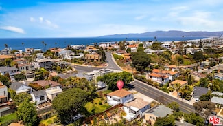 408 W Manchester Ave, Playa Del Rey, CA 90293