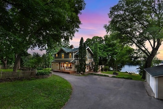 5190 Saint Albans Bay Rd, Excelsior, MN 55331
