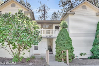 8299 N Village Dr Unit 4, Hayden, ID 83835