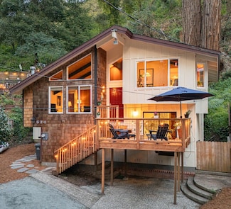 624 Cathedral Dr, Aptos, CA 95003