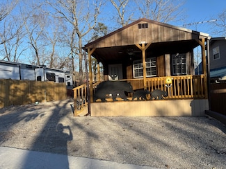 142 Bee Hive Pass, Hollister, MO 65672