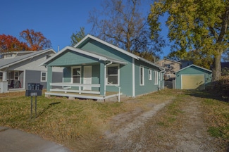 512 Houser Dr, El Dorado, KS 67042