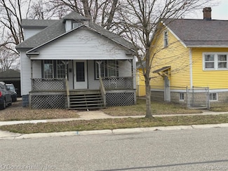 1720 White St, Port Huron, MI 48060
