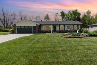 511 Glenview Ct, Pinconning, MI 48650