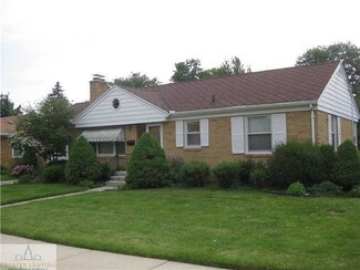 1727 Wellington Rd, Lansing, MI 48910